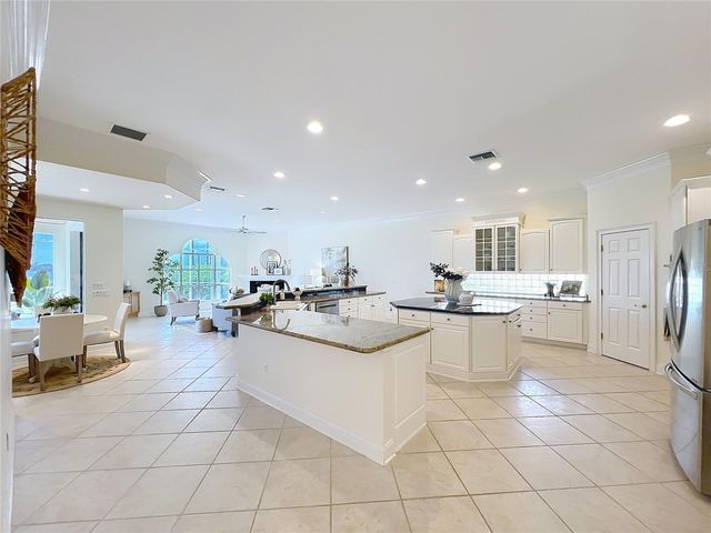1861 EDGEWATER DRIVE, Mount Dora, FL 32757