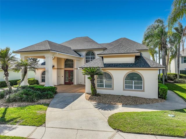 1861 EDGEWATER DRIVE, Mount Dora, FL 32757