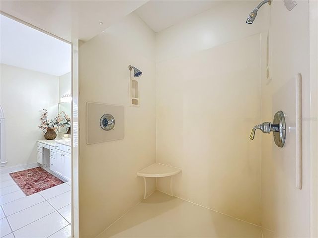 1861 EDGEWATER DRIVE, Mount Dora, FL 32757