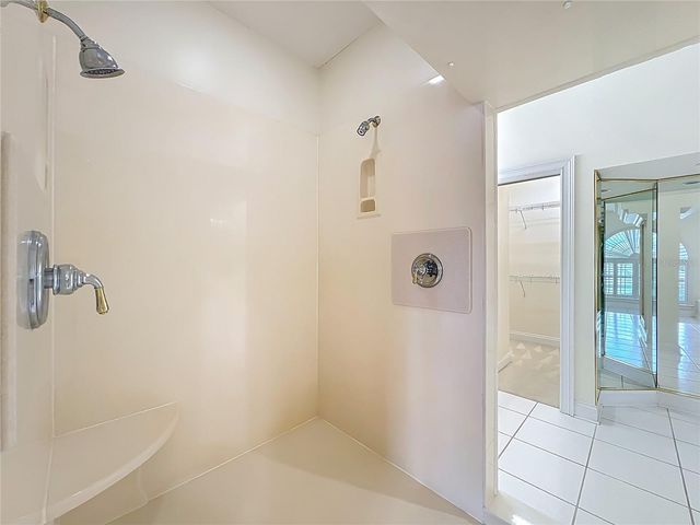 1861 EDGEWATER DRIVE, Mount Dora, FL 32757