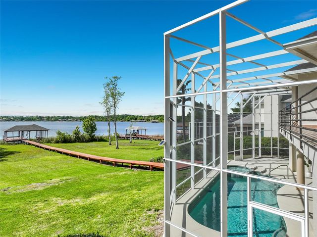 1861 EDGEWATER DRIVE, Mount Dora, FL 32757