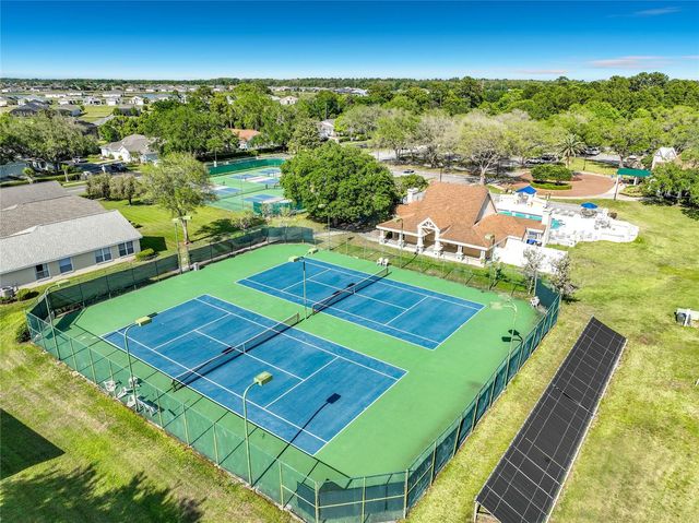 1861 EDGEWATER DRIVE, Mount Dora, FL 32757