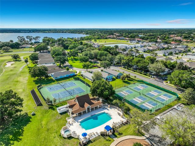 1861 EDGEWATER DRIVE, Mount Dora, FL 32757