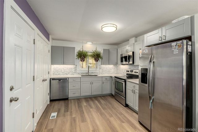 1739 Collyer Street, Longmont, CO 80501