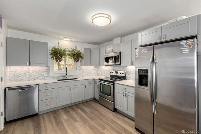 1739 Collyer Street, Longmont, CO 80501