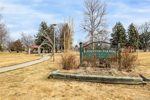 1739 Collyer Street, Longmont, CO 80501