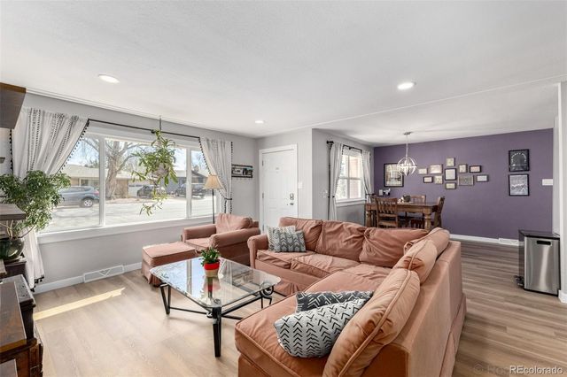 1739 Collyer Street, Longmont, CO 80501