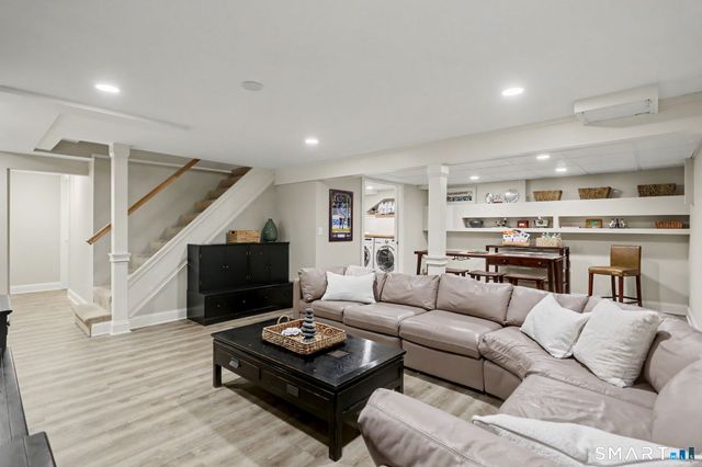 1960 North Street, Fairfield, CT 06824