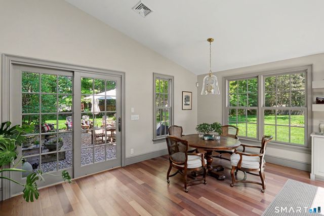 1960 North Street, Fairfield, CT 06824