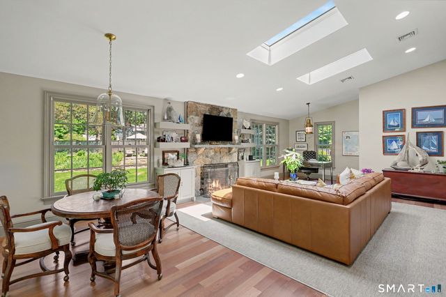 1960 North Street, Fairfield, CT 06824
