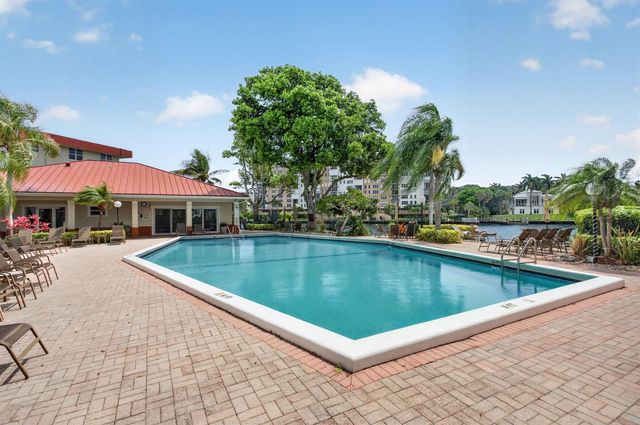3100 NE 48th Court 214, Lighthouse Point, FL 33064