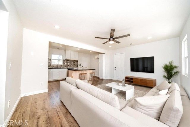 1108 E Mayberry, Hemet, CA 92543