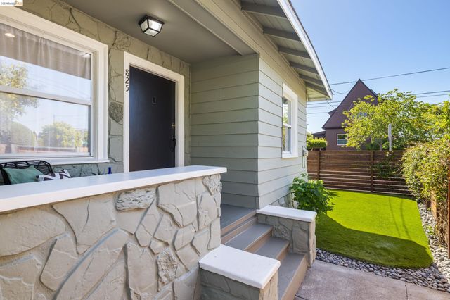 825 41St St, Oakland, CA 94608