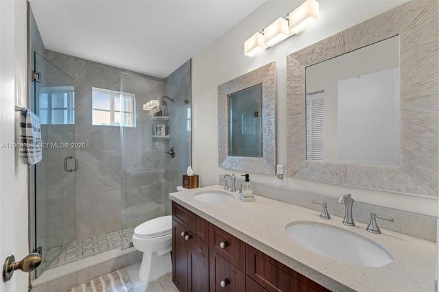 627 Willow Bend Rd, Weston, FL 33327