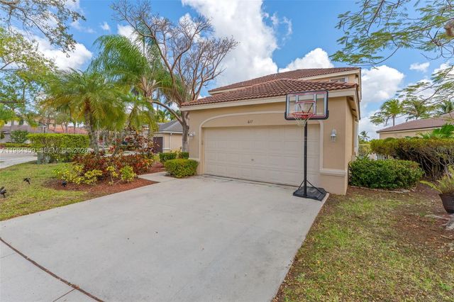 627 Willow Bend Rd, Weston, FL 33327