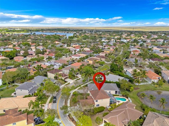 627 Willow Bend Rd, Weston, FL 33327