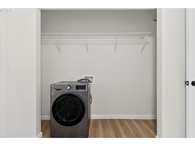 708 N KILLINGSWORTH St 7, Portland, OR 97217