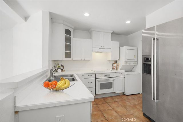 734 Ohio Avenue B, Long Beach, CA 90804