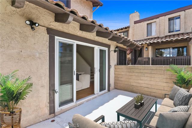 734 Ohio Avenue B, Long Beach, CA 90804