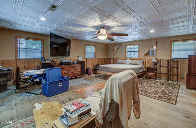 223 Greywolf Way, Cosby, TN 37722