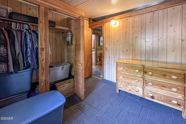 223 Greywolf Way, Cosby, TN 37722