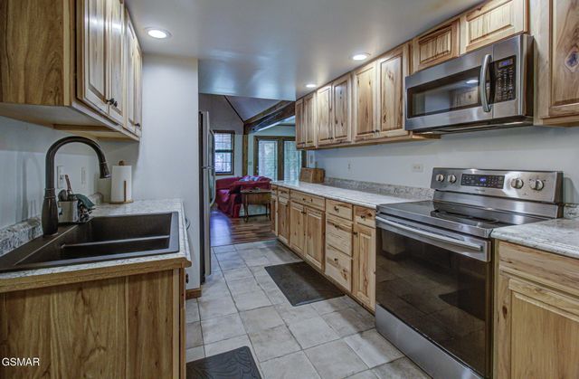 223 Greywolf Way, Cosby, TN 37722