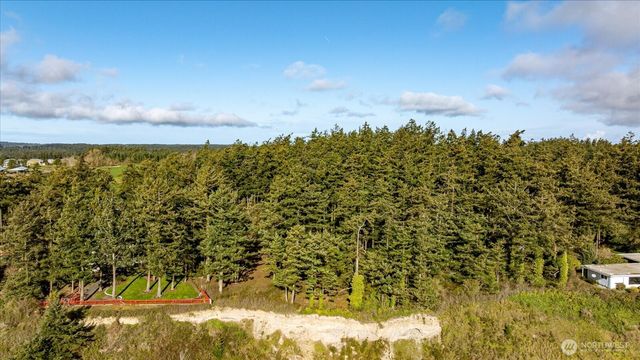 1012 N Scenic Heights Road, Oak Harbor, WA 98277