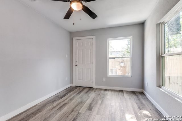 2017 LYONS ST, San Antonio, TX 78207