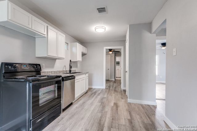 2017 LYONS ST, San Antonio, TX 78207