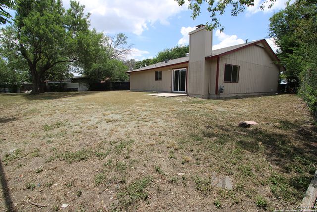 2706 Lakedon, San Antonio, TX 78222