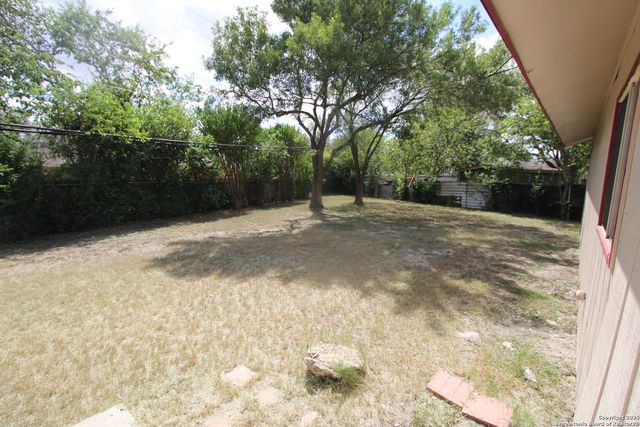 2706 Lakedon, San Antonio, TX 78222