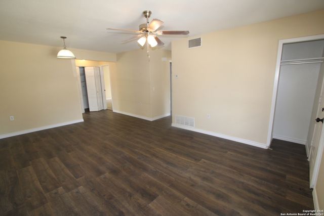 2706 Lakedon, San Antonio, TX 78222