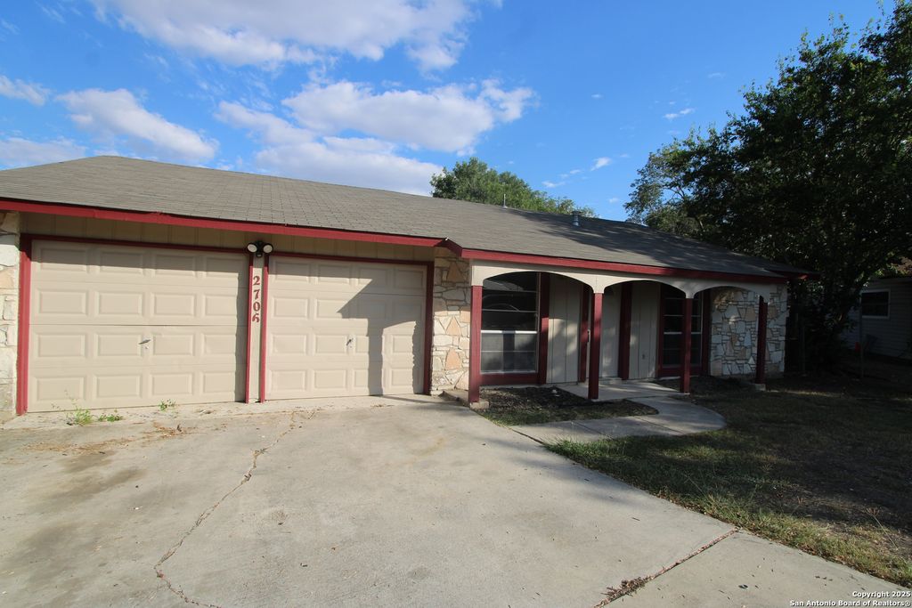 2706 Lakedon, San Antonio, TX 78222