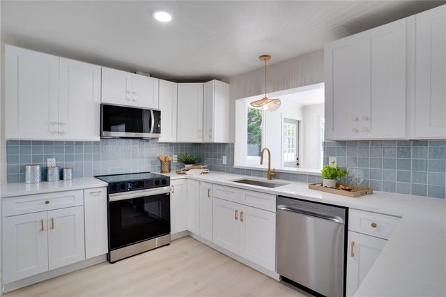 3538 SHADY BLUFF DRIVE, Largo, FL 33770