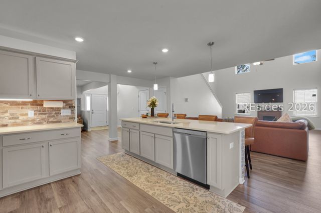 121 Teal Bluff Blvd, Seabrook, SC 29940