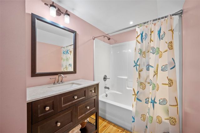 148 1st St, Georgetown, PA 15043