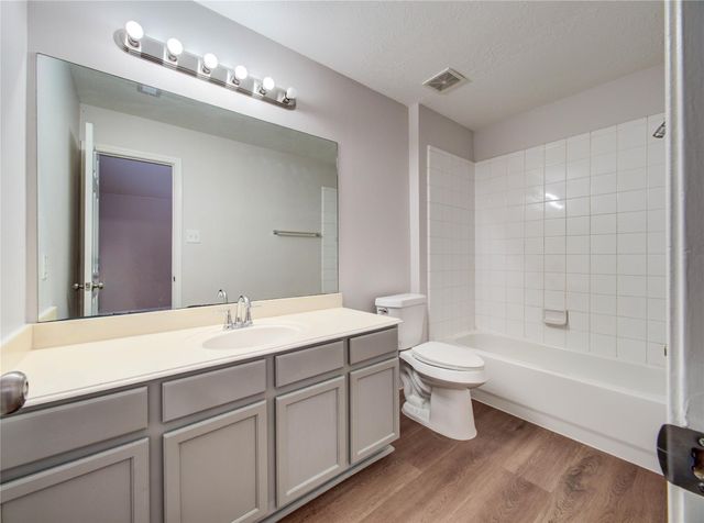 4218 Field Meadow Drive, Katy, TX 77449