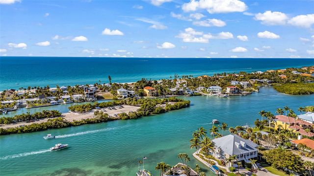 312 BAYSHORE ROAD, Nokomis, FL 34275