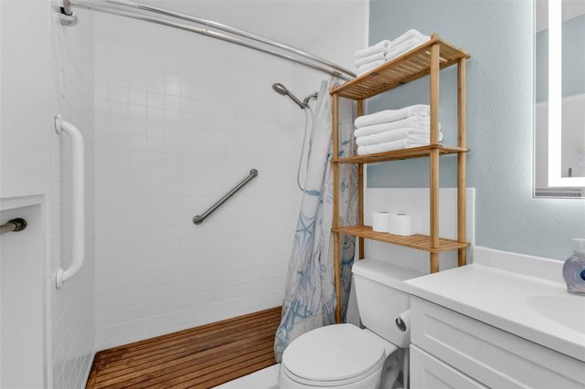 312 BAYSHORE ROAD, Nokomis, FL 34275