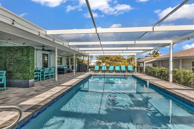 312 BAYSHORE ROAD, Nokomis, FL 34275