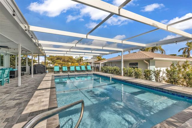 312 BAYSHORE ROAD, Nokomis, FL 34275