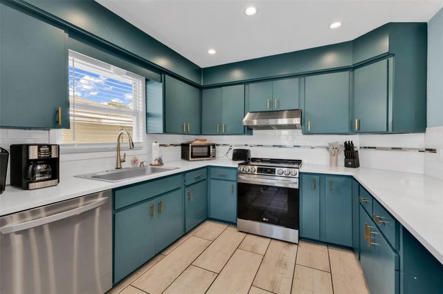 312 BAYSHORE ROAD, Nokomis, FL 34275