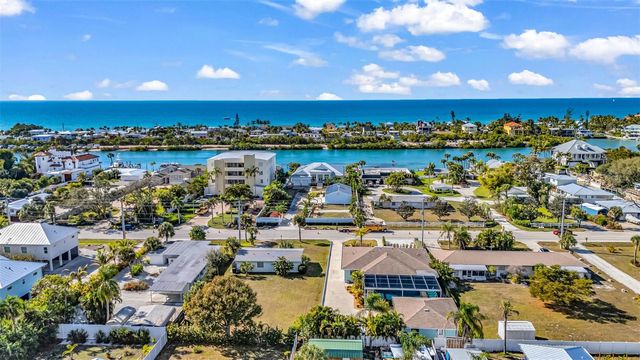 312 BAYSHORE ROAD, Nokomis, FL 34275