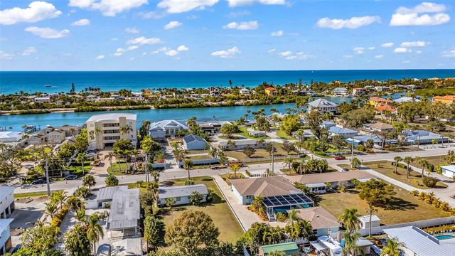 312 BAYSHORE ROAD, Nokomis, FL 34275