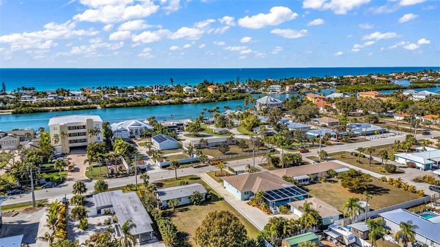 312 BAYSHORE ROAD, Nokomis, FL 34275
