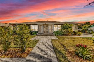 312 BAYSHORE ROAD, Nokomis, FL 34275