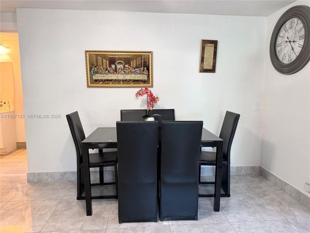 1120 N 61st Ave, Hollywood, FL 33024