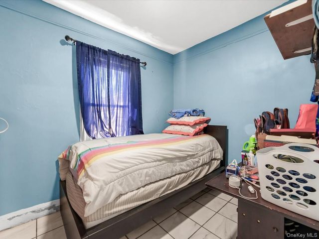 72 Pleasant Avenue, Roosevelt, NY 11575