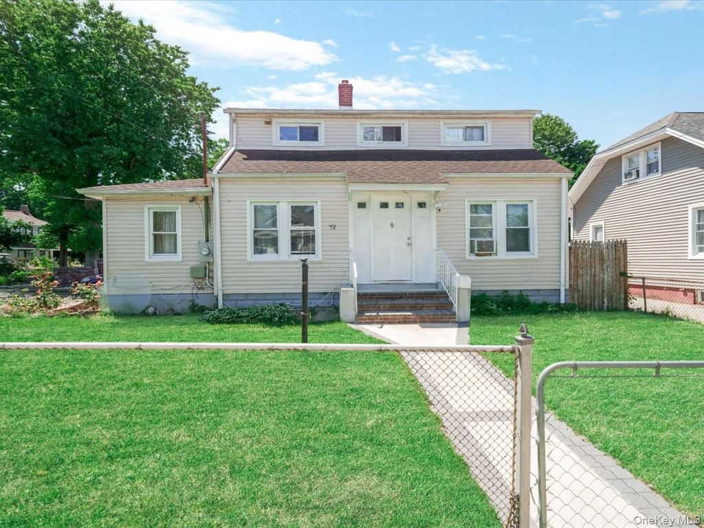 72 Pleasant Avenue, Roosevelt, NY 11575