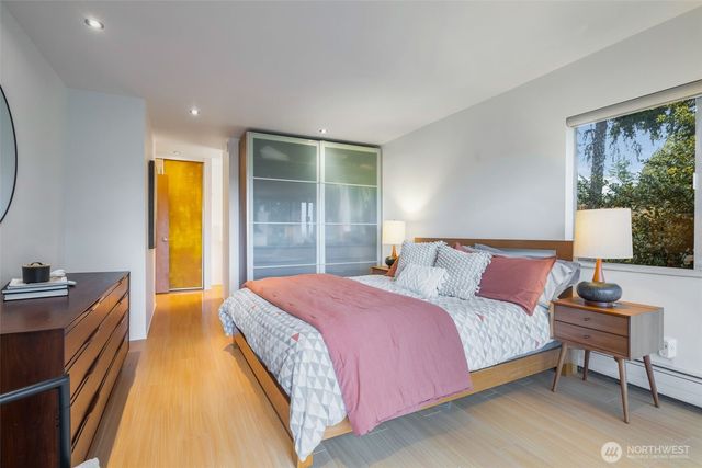 6620 57th Avenue NE, Seattle, WA 98115